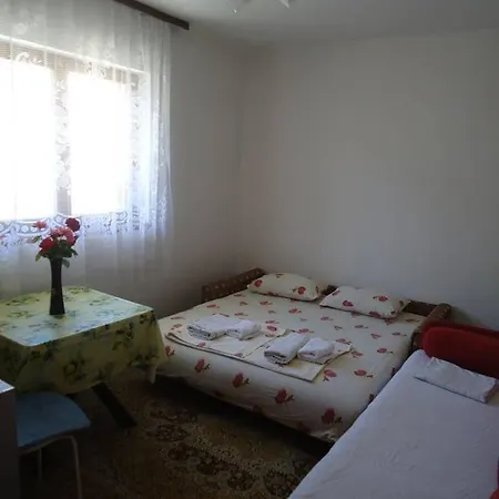 Cheap House Near The Center Of City Apartment *